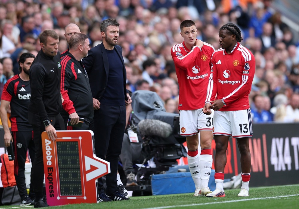HLV Michael Carrick được khuyên trao cơ hội cho Benjamin Sesko. EPA/Adam Vaughan.
