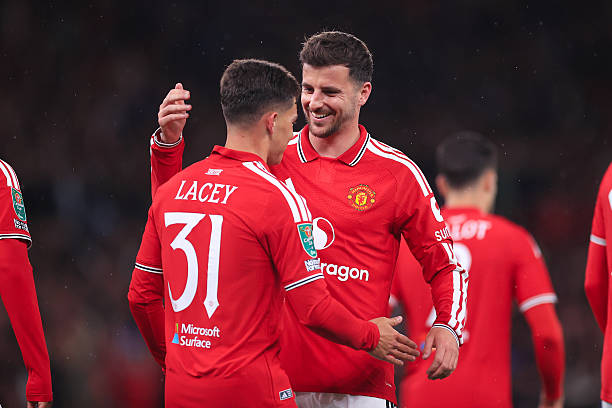 Shea Lacey và Mason Mount giúp MU dẫn trước từ sớm. Ảnh của Simon Stacpoole/Offside/Offside - Getty Images.