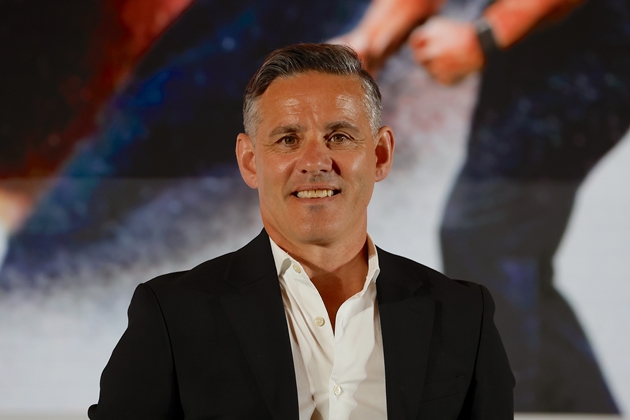 &Ocirc;ng John Herdman d&agrave;nh sự t&ocirc;n trọng cho tuyển Việt Nam. Ảnh: EPA/MAST IRHAM