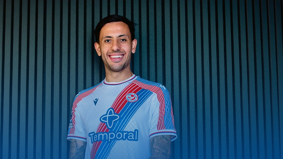 Dwight McNeil chính thức gia nhập Crystal Palace hè vừa qua. Ảnh: Crystal Palace FC.