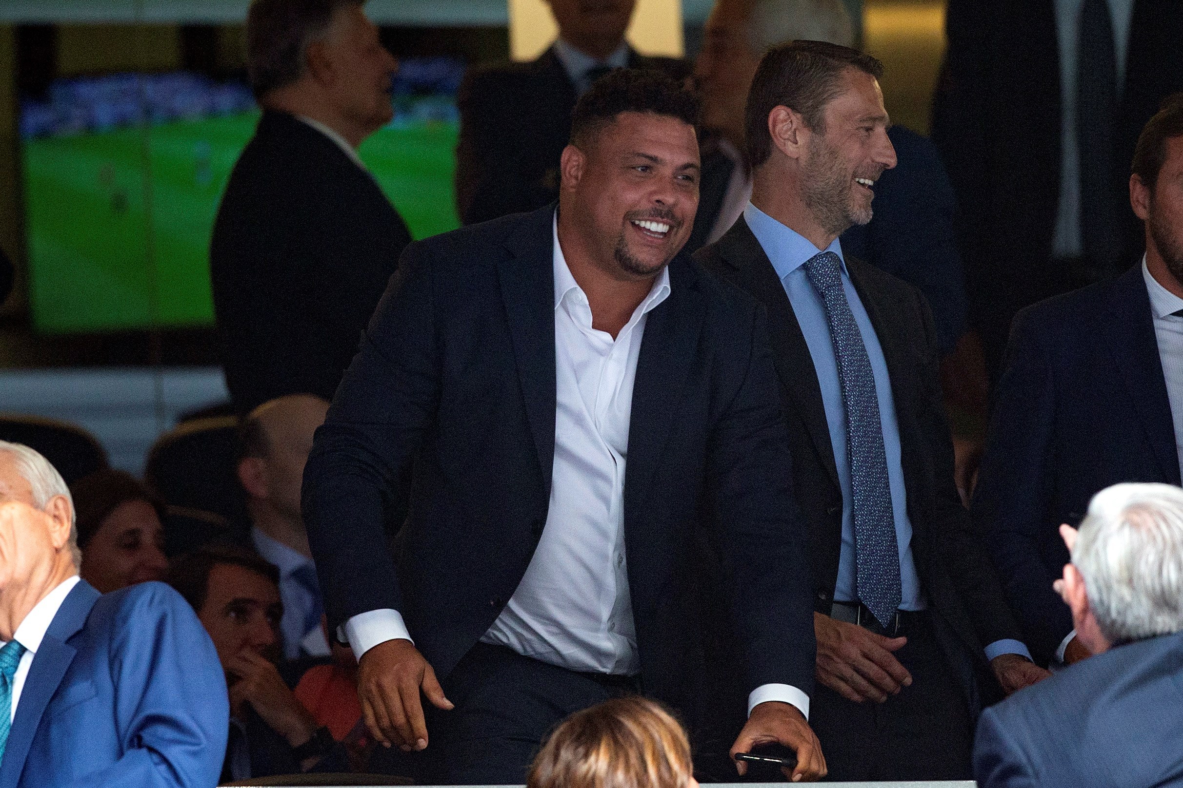 Zidane từng gọi Ronaldo là cầu thủ xuất sắc nhất. (Ảnh: EPA Images)