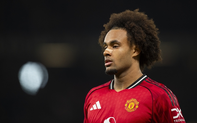 Ảnh bài viết Zirkzee xứng đáng là chữ ký tệ nhất của Man Utd sau Antony