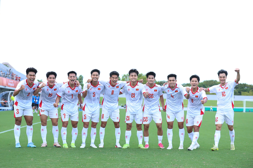 Niềm vui chiến thắng của U23 Việt Nam. Ảnh: Hoàng Hồ (VFF).