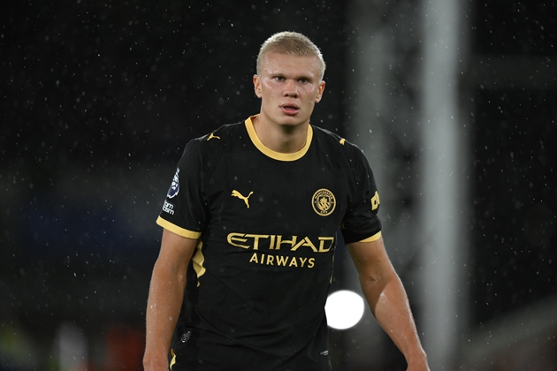 Erling Haaland được cả Real Madrid và Barcelona quan tâm. Ảnh: EPA/DANIEL HAMBURY