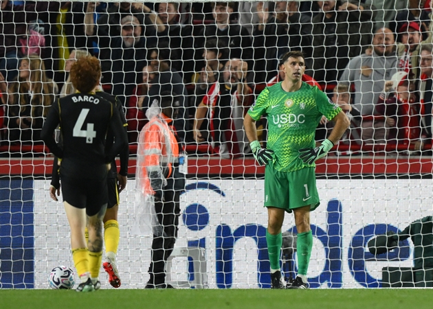 Chelsea thua trắng 0-3 tr&ecirc;n s&acirc;n của Brentford. Ảnh: EPA/DANIEL HAMBURY