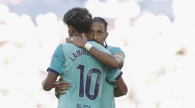 Ảnh bài viết Raphinha tin Yamal xứng đáng nhận Quả bóng Vàng hơn Mbappe
