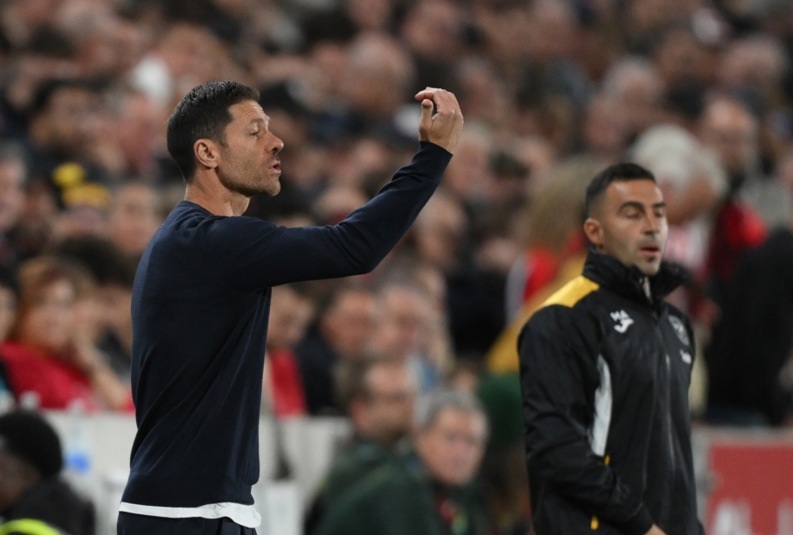 Ảnh bài viết Xabi Alonso nêu lý do Reece James và Joao Pedro vắng mặt trước Brentford