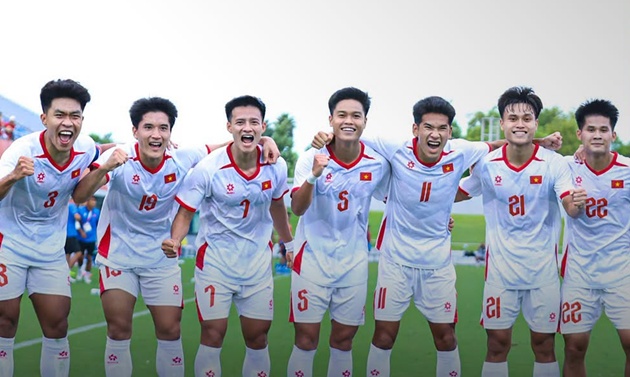 Ảnh bài viết Lê Phát gánh vác hàng công U23 Việt Nam thay Đình Bắc