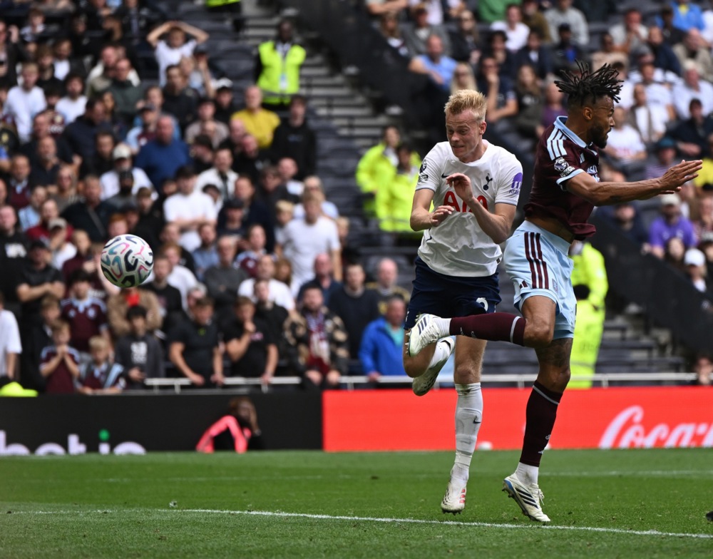 Ảnh bài viết Stuart Pearce chê bai hậu vệ 52 triệu bảng của Spurs