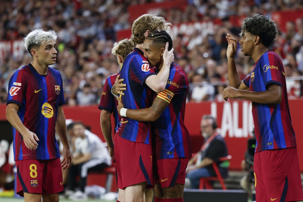 Ảnh bài viết Raphinha bùng nổ hat-trick, Barca ngược dòng hạ Sevilla