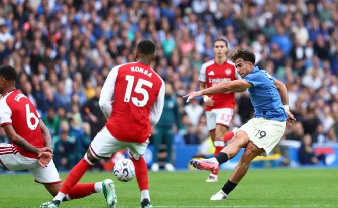 Ảnh bài viết Bức tường thép của Arsenal vỡ vụn tại Amex
