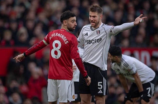 Ảnh bài viết Viện binh trở lại tựa chiếc phao cứu sinh cho Michael Carrick
