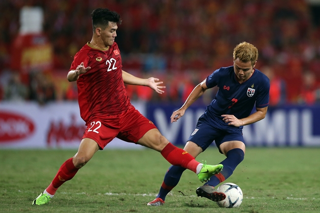 Ảnh bài viết Lý do HLV Thái Lan gạch tên Theerathon khỏi FIFA ASEAN Cup