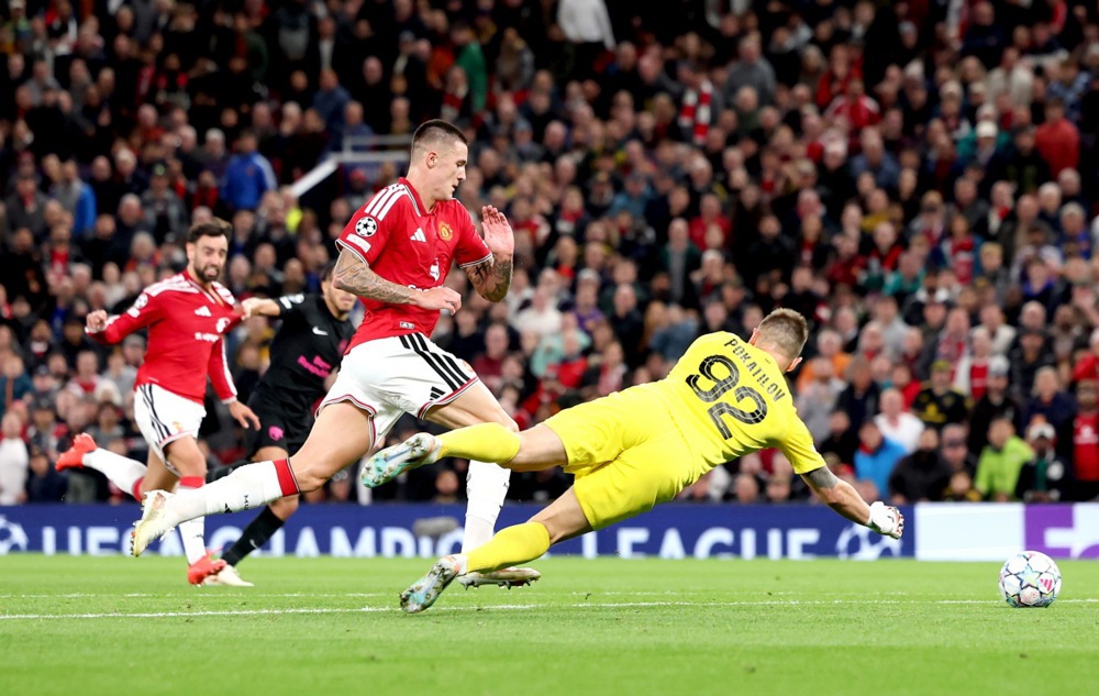 Ảnh bài viết Sesko tái phát chấn thương, Man United lo sốt vó