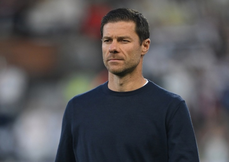 Ảnh bài viết Ruud Gullit thích việc đầu tiên Alonso làm sau khi đến Chelsea