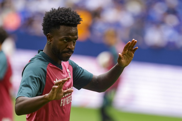 Ảnh bài viết Real Madrid có nên bán Vinicius sau chuỗi phong độ bất ổn?