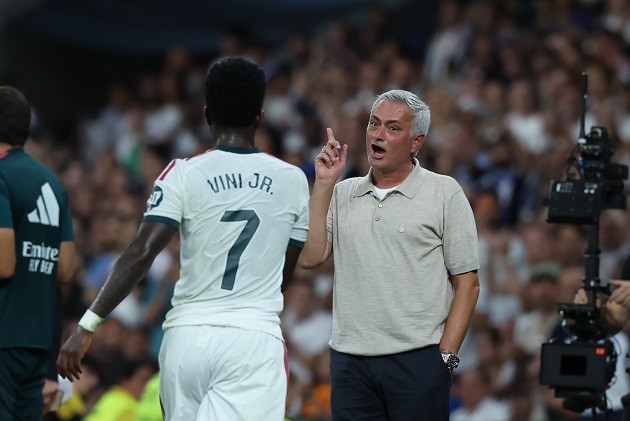 Mourinho chưa tìm ra cách sử dụng Vinicius hợp lý nhất. Ảnh: EPA.