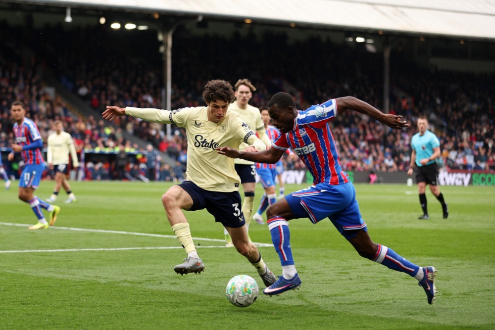  Tyrick Mitchell được Liverpool v&agrave; MU quan t&acirc;m. Ảnh: EPA.