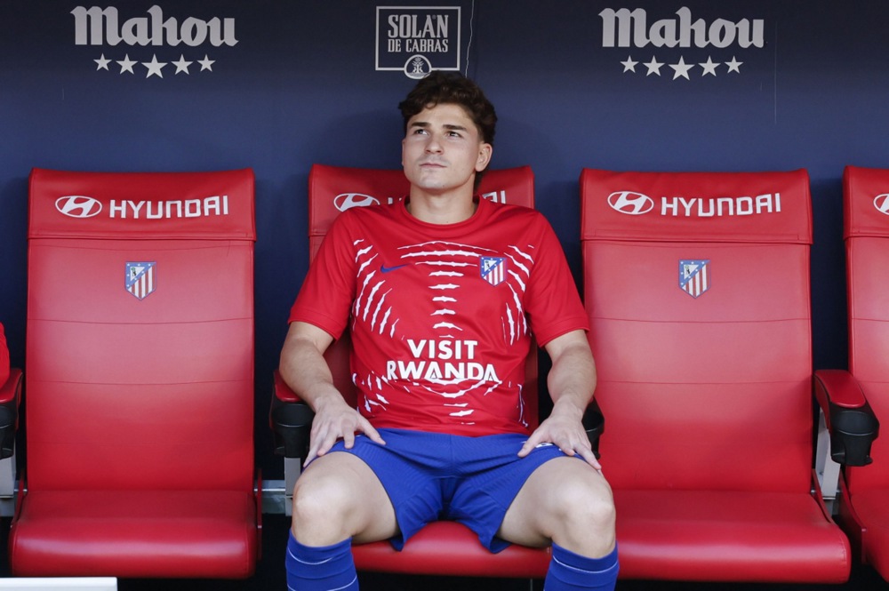 Ảnh bài viết Barca rút lui, Arsenal rộng cửa mượn Alvarez
