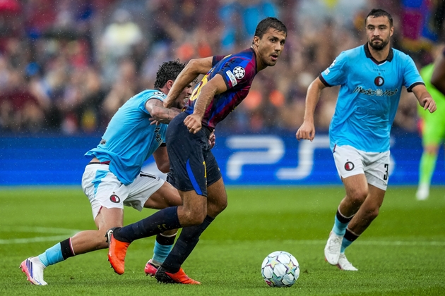 Ảnh bài viết Bỏ qua Rodri là sai lầm chiến lược lớn của Real Madrid