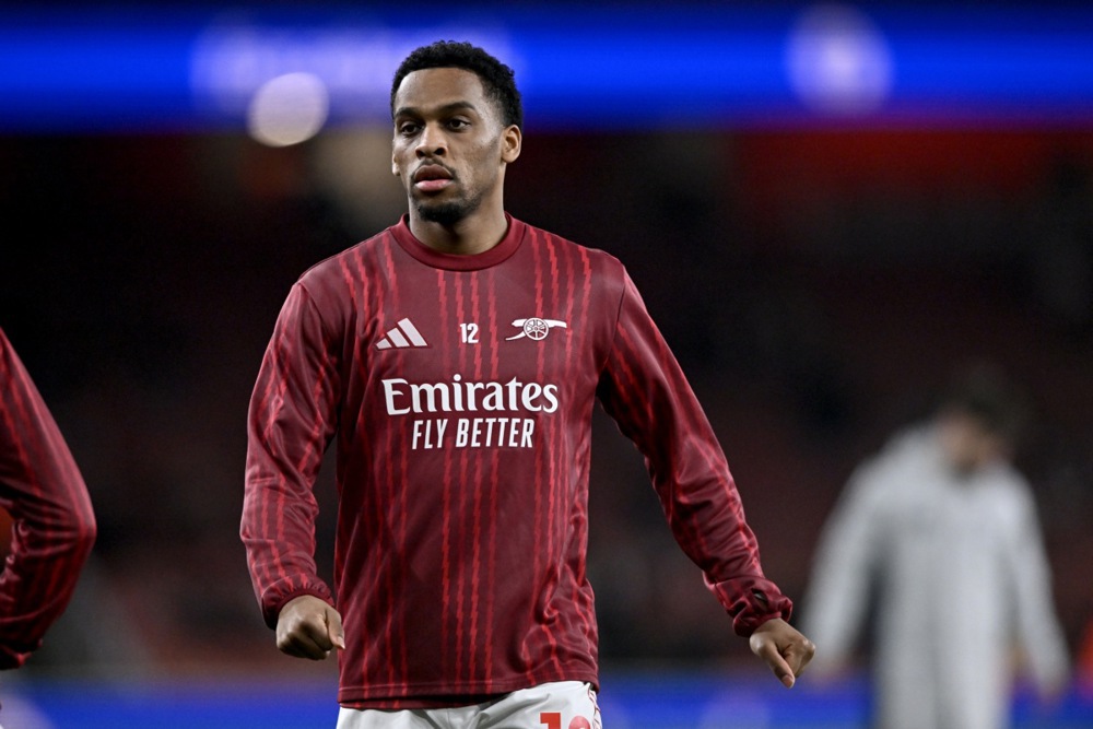 Ảnh bài viết Fan Arsenal thở phào với lý do Timber tập riêng trên tuyển