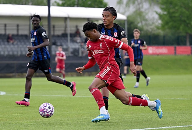 Ảnh bài viết MU ký 5 năm với sao 16 tuổi Isaac Konde của Liverpool