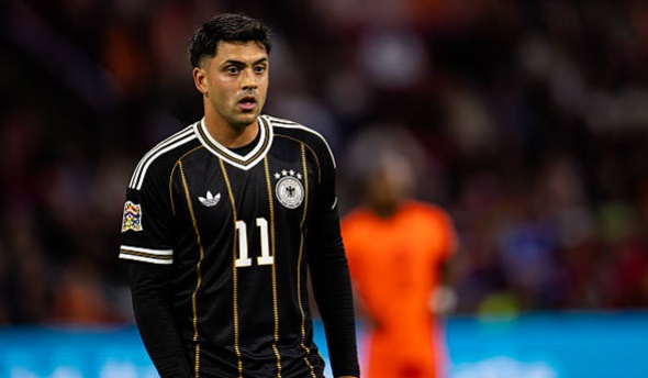 Nadiem Amiri (3/10): Ng&agrave;y thi đấu đ&aacute;ng qu&ecirc;n. Thiếu sự kết nối với đồng đội, chỉ để lại dấu ấn bằng đường chuyền khởi ph&aacute;t đợt tấn c&ocirc;ng trước khi nhận thẻ v&agrave;ng v&igrave; lối chơi thiếu kiểm so&aacute;t. Ảnh: Rene Nijhuis/MB Media/Getty Images