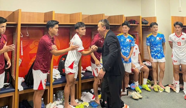 U23 Việt Nam được động vi&ecirc;n nhờ v&agrave;o tứ kết Asiad. (Ảnh: VFF)