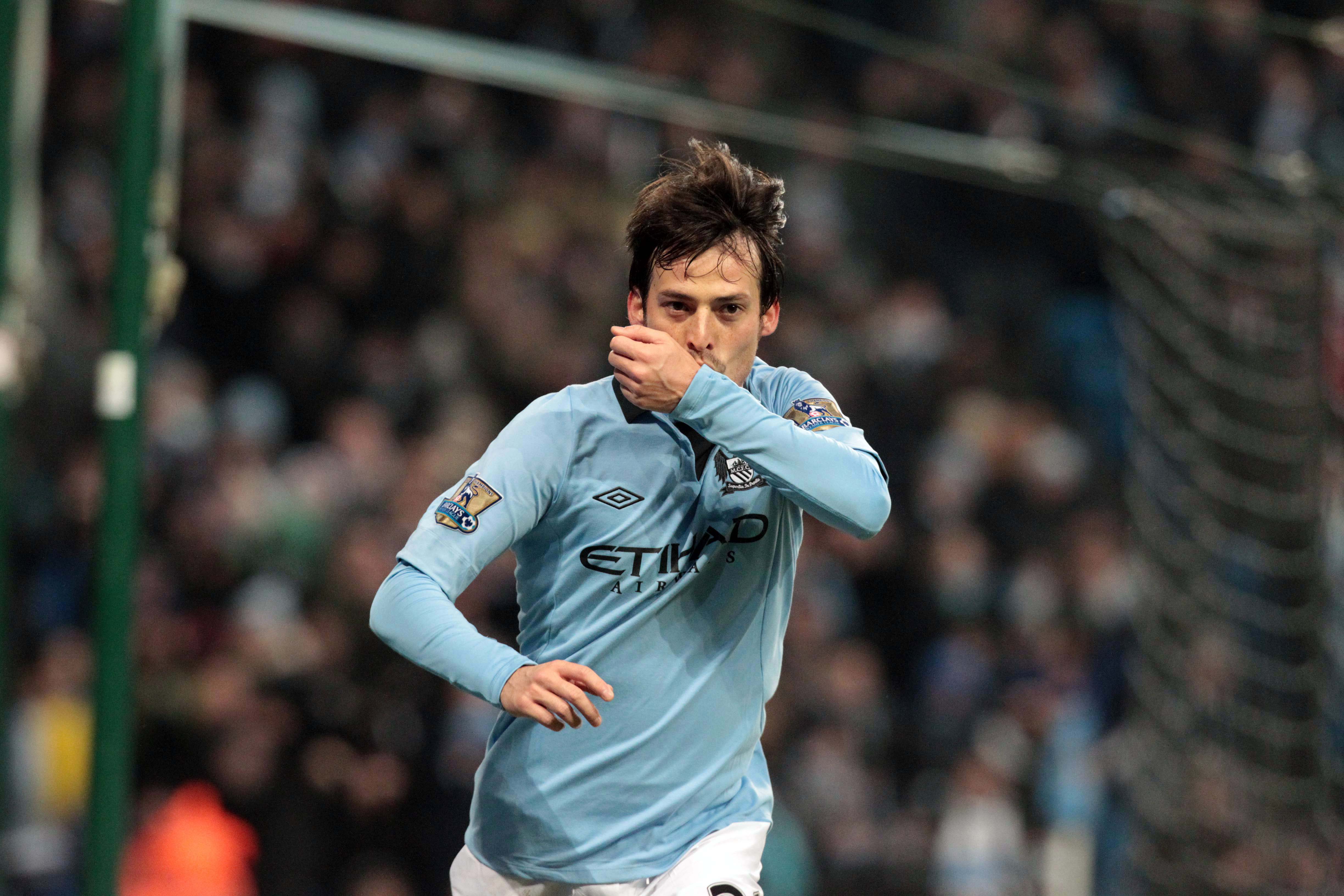 David Silva chứng minh trí tuệ có thể trị vì Ngoại hạng. (Ảnh: EPA Images)