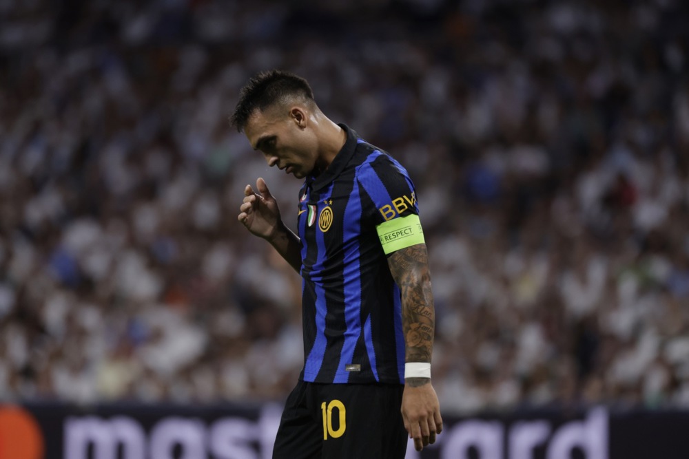 Ảnh bài viết Deco tiết lộ lý do Barcelona không thể chiêu mộ Lautaro Martinez