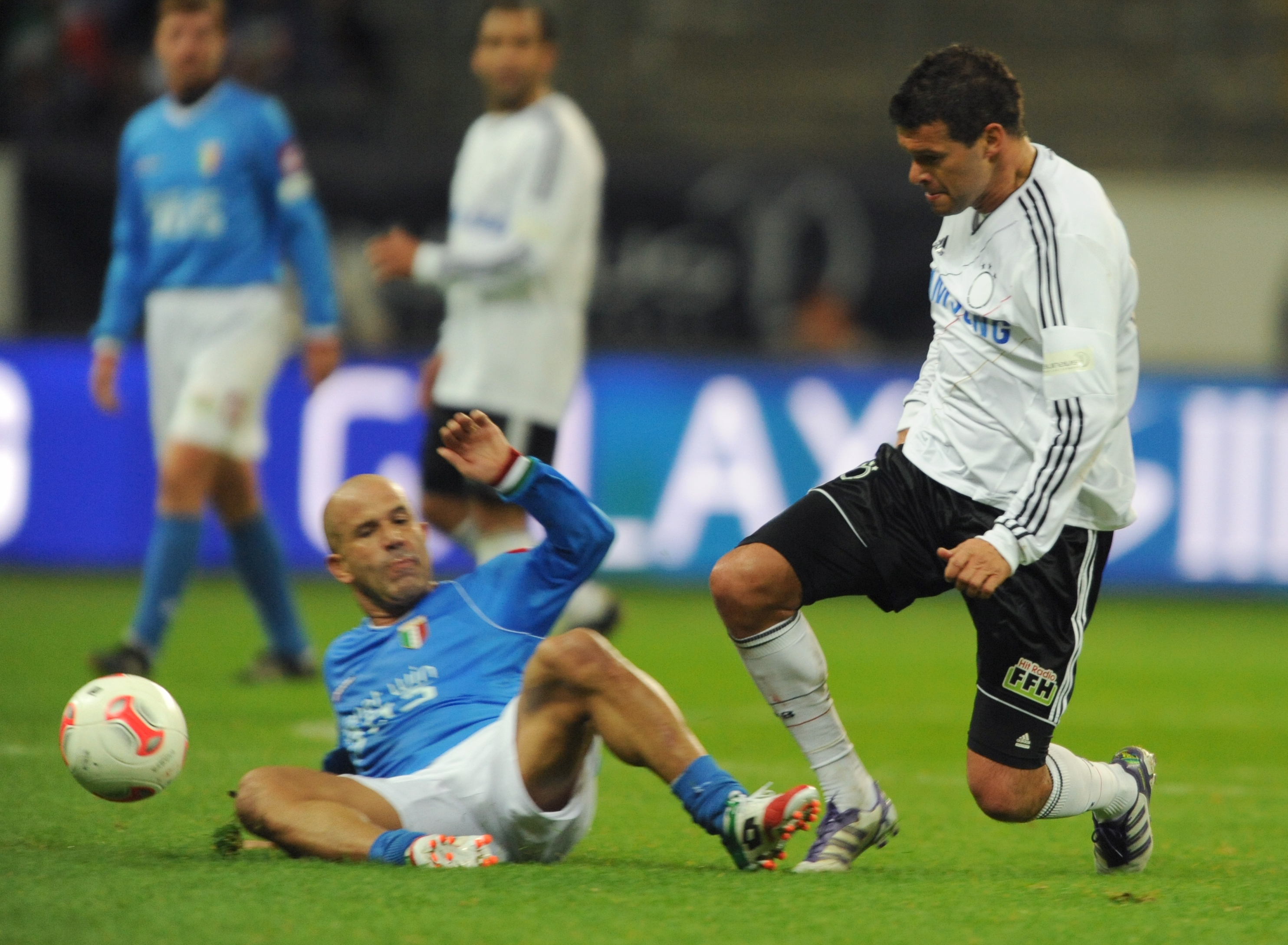 Ballack trở th&agrave;nh thủ lĩnh quan trọng của Đội tuyển Đức. (Ảnh: EPA Images)