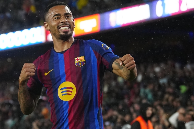 Ảnh bài viết Barca tính xoay tua, Jesus cần nắm cơ hội đá chính