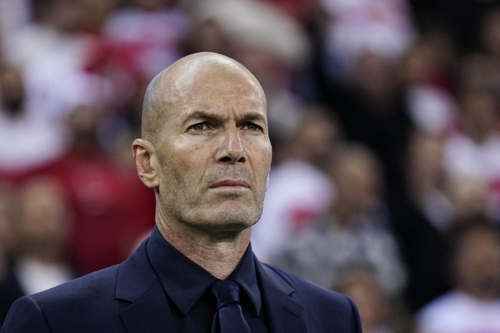 Ảnh bài viết Zidane phá "lời nguyền" 32 năm ngày ra mắt tuyển Pháp