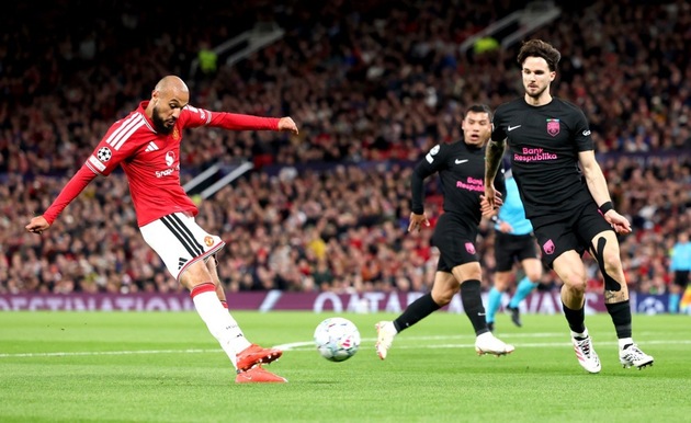 Ảnh bài viết Carrick nên học Morocco cách dùng Mazraoui ở cánh trái