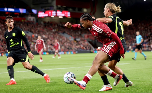 Ảnh bài viết Vướng quy định UEFA, Rio Ngumoha lỡ trận gặp Tây Ban Nha