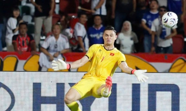 Ảnh bài viết Việt Nam 1-0 Philippines: Lê Giang Patrik cứu thua