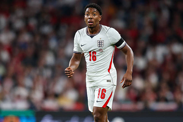 Myles Lewis-Skelly được huấn luyện vi&ecirc;n Thomas Tuchel khen ngợi. Ảnh: Robin Jones/Getty Images