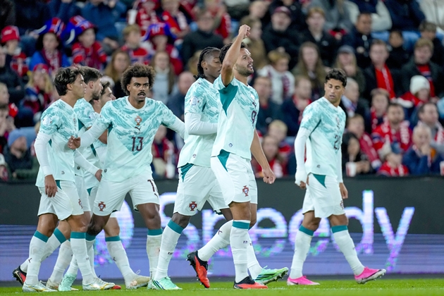 Ảnh bài viết Ronaldo dự bị cả trận, Bồ Đào Nha thắng nghẹt thở Na Uy