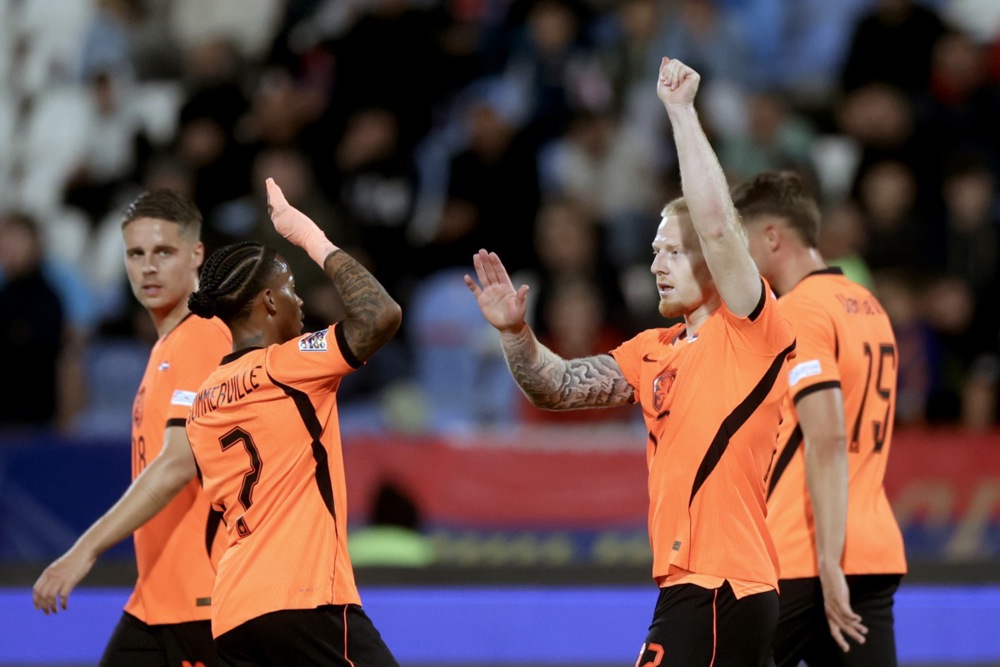 Ảnh bài viết 5 dấu ấn Serbia 1-2 Hà Lan: 'Sát thủ' mới Meerdink; Dấu ấn của Xavi