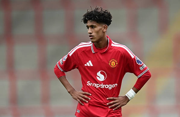 Ảnh bài viết Ferdinand khuyên Man Utd không nhượng bộ Gabriel