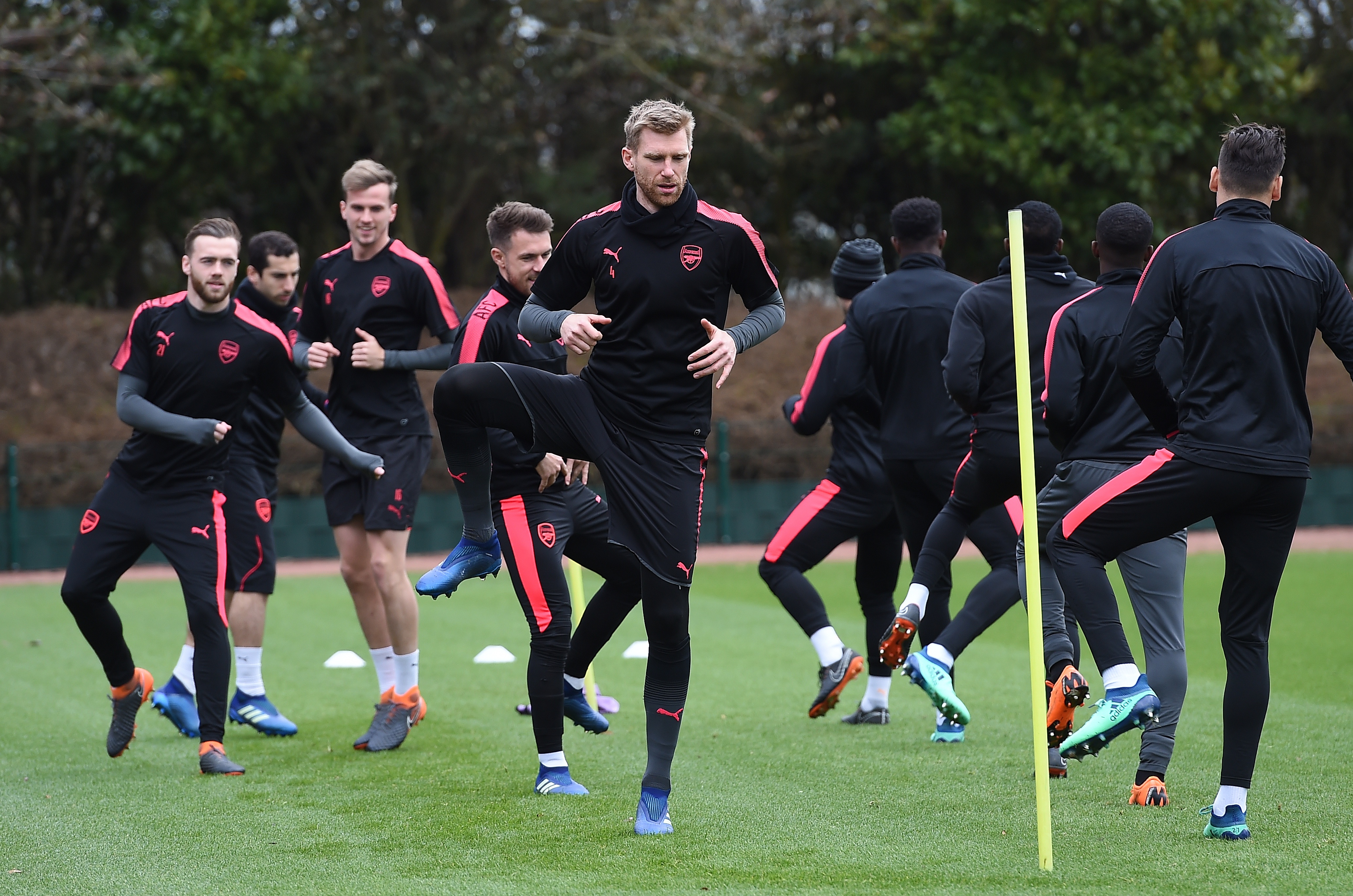 Mertesacker tiếp tục viết di sản trong lòng Arsenal. (Ảnh: EPA Images)