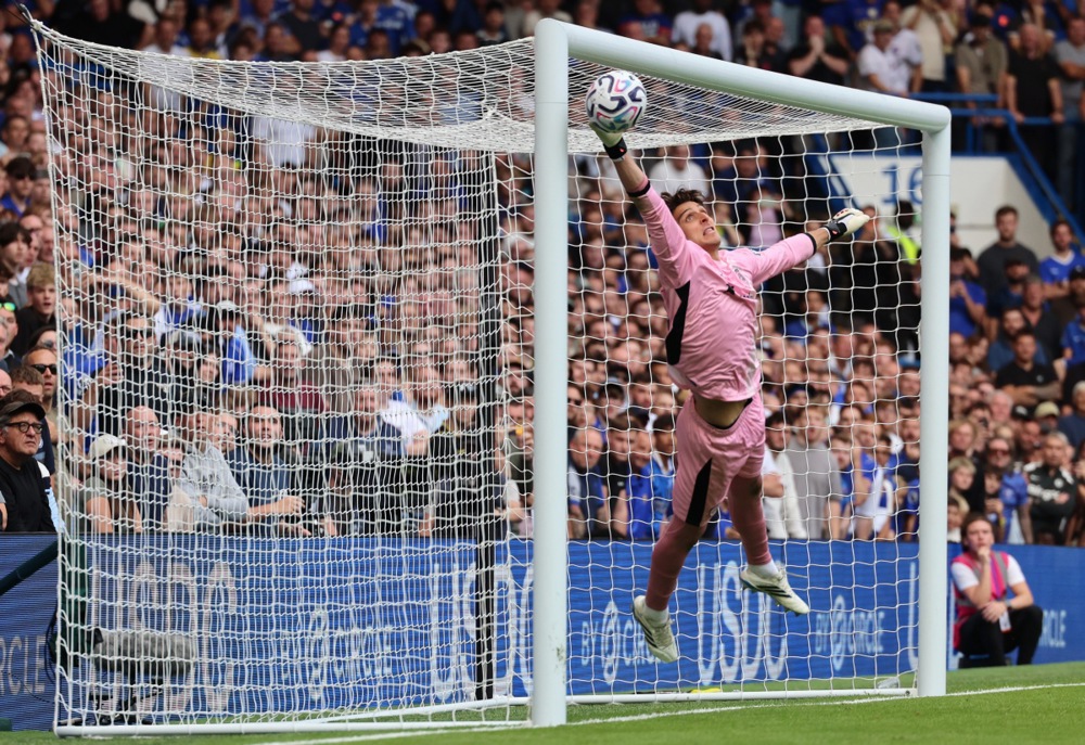Thủ th&agrave;nh Konstantinos Tzolakis đang c&oacute; những m&agrave;n tr&igrave;nh diễn ấn tượng trong m&agrave;u &aacute;o Hull City. Ảnh: EPA/Andy Rain.