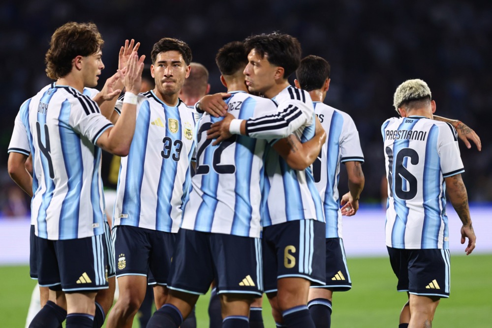Ảnh bài viết Không Messi, Nico Paz tỏa sáng giúp Argentina hủy diệt Bolivia