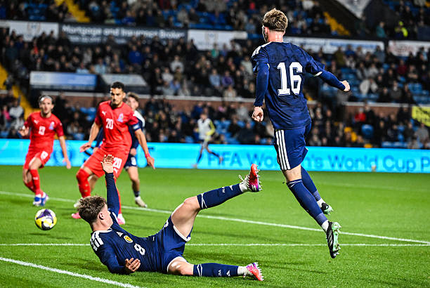 Ảnh bài viết Sao trẻ Man Utd lập siêu phẩm từ góc không tưởng cho U21 Scotland