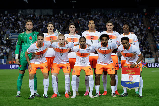 Ảnh bài viết Chấm điểm Hà Lan: Van Dijk cứu rỗi; Van Bommel gây họa