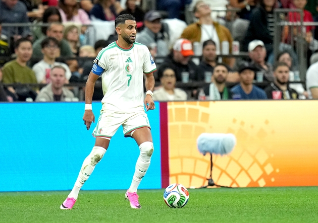 Ảnh bài viết Cựu sao Man City tiến sát bản hợp đồng với Al Shamal