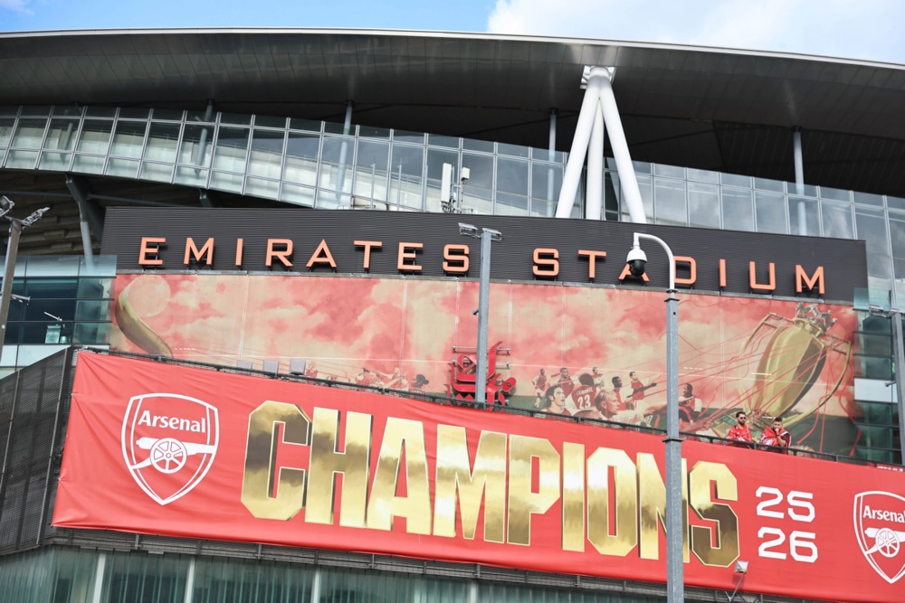 Arsenal chưa vội mở rộng sân Emirates. Ảnh: EPA.