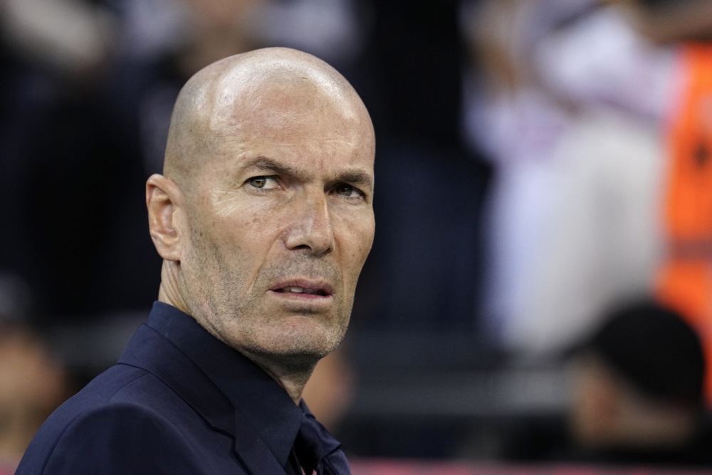 Zidane vẫn cần th&ecirc;m thời gian để gi&uacute;p Ph&aacute;p ho&agrave;n thiện. Ảnh: EPA.