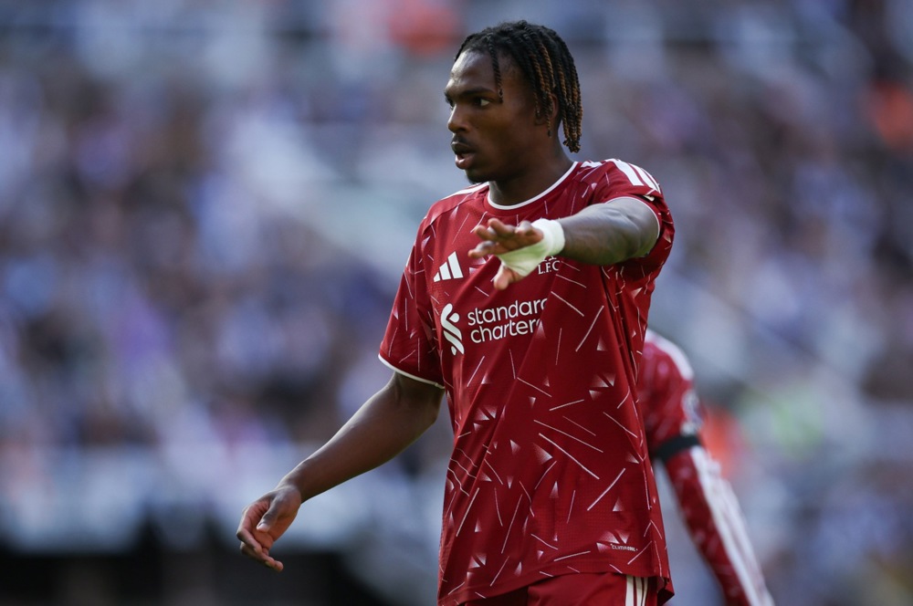 Ảnh bài viết Lý do Zidane mê mẩn hòn đá tảng Jeremy Jacquet của Liverpool
