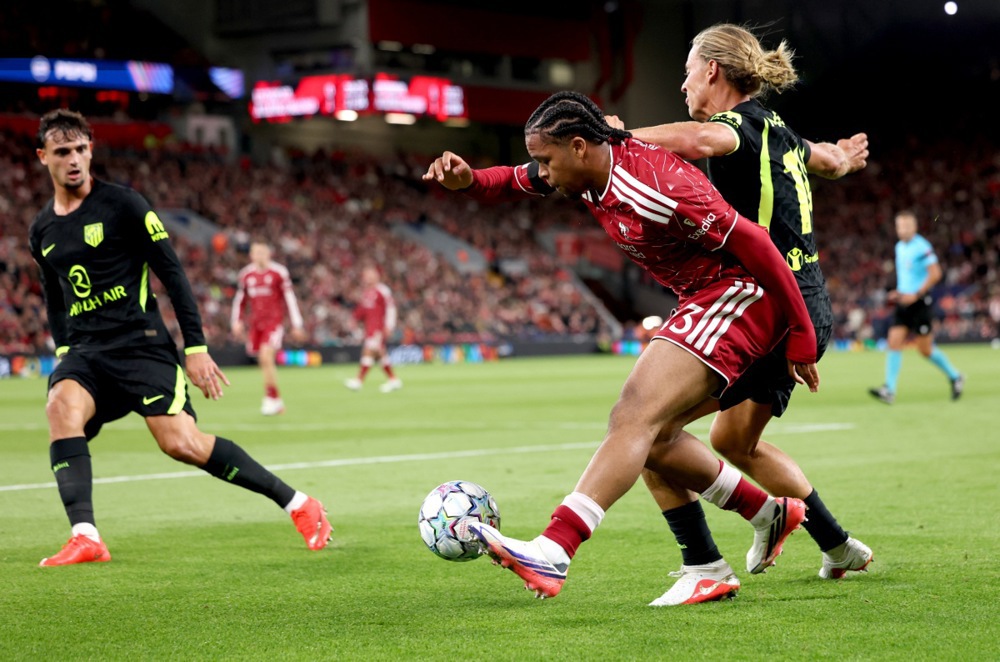 Ngumoha được coi là tương lai của Liverpool. Ảnh: EPA.